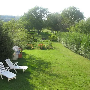 Murmure Des Buis Bed & Breakfast